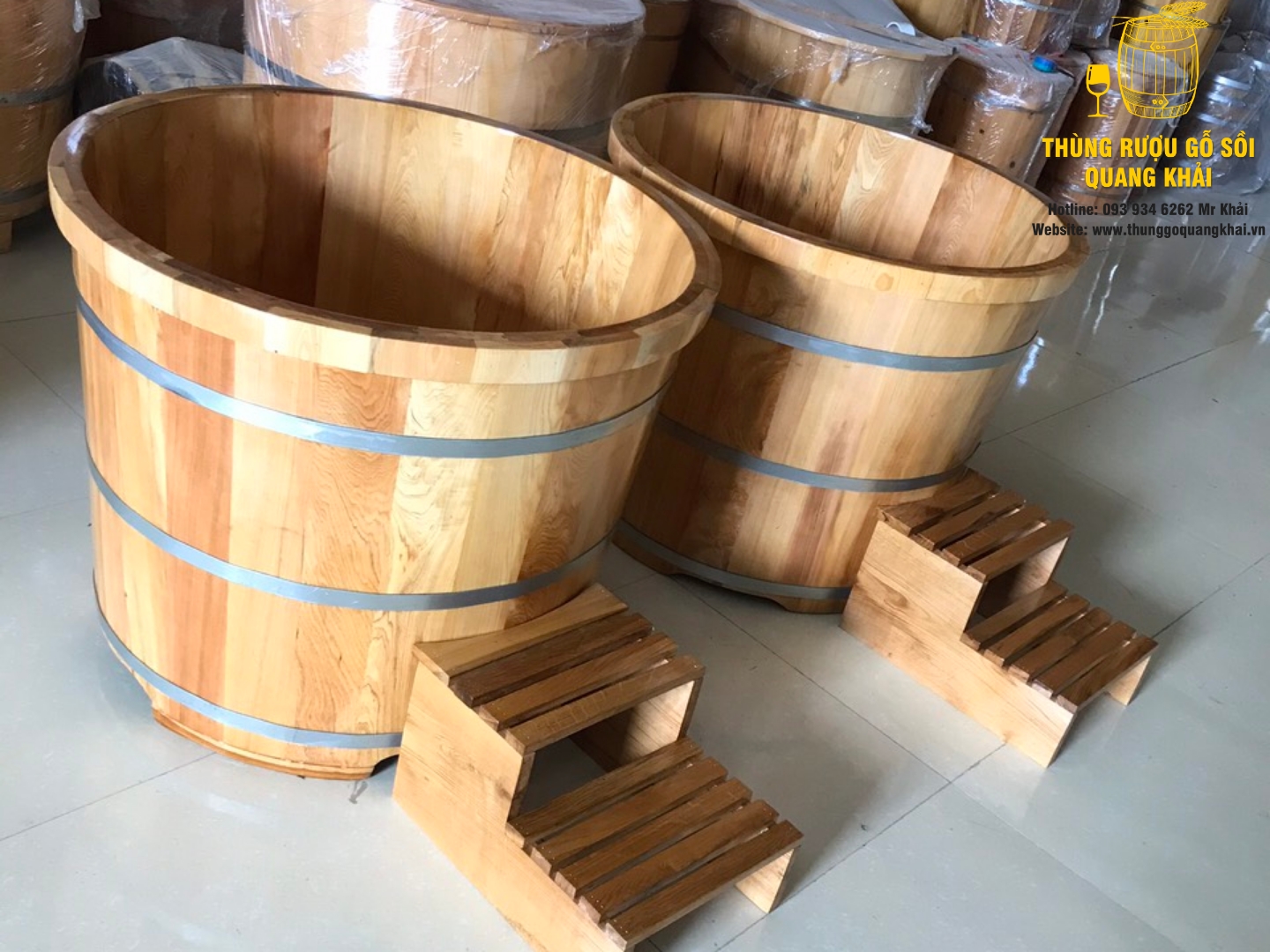 Bồn tắm tròn bo viền