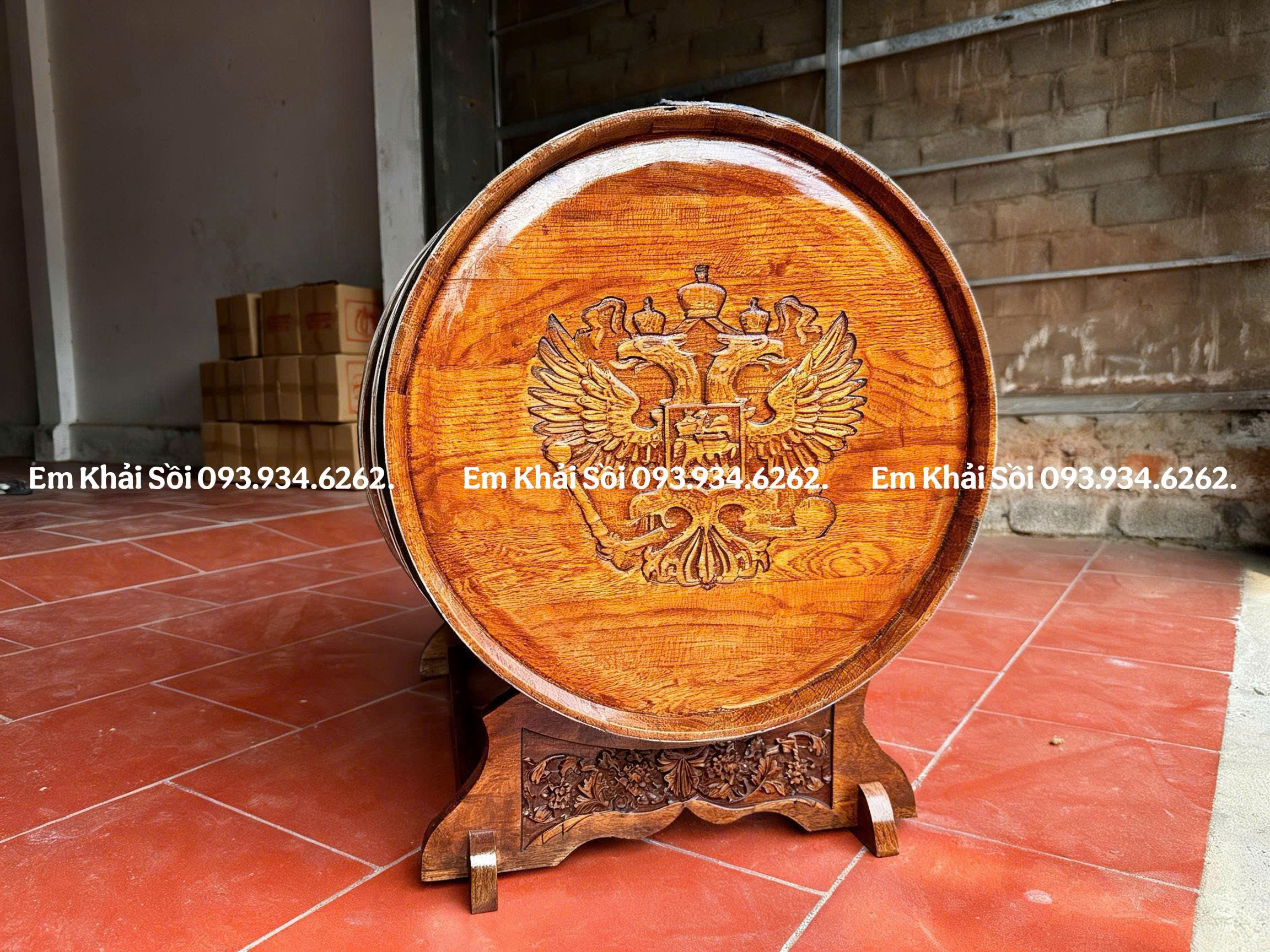 Thùng rượu gỗ sồi